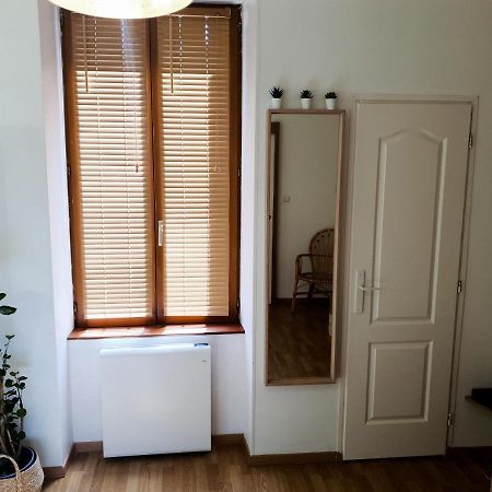 Appartement Cosy Entier, Parking Gratuit Dans La Rue Dijon Exterior foto